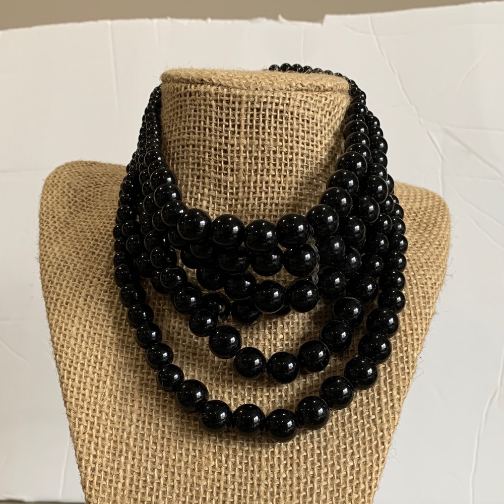 Elegant Black Beaded Necklace